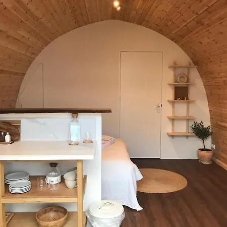 Very Unique 'tiny House' With Hottub