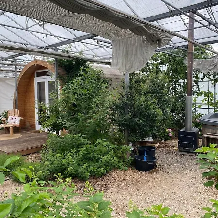 Very Unique 'tiny House' With Hottub Alpstuga
