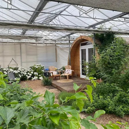 Very Unique 'tiny House' With Hottub Alpstuga Rijsenhout